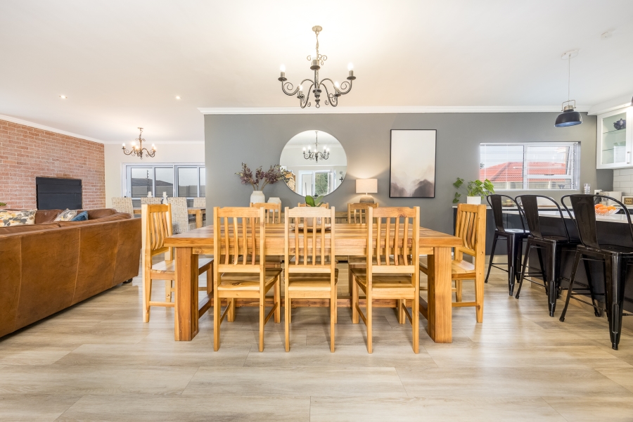 3 Bedroom Property for Sale in Protea Heights Western Cape